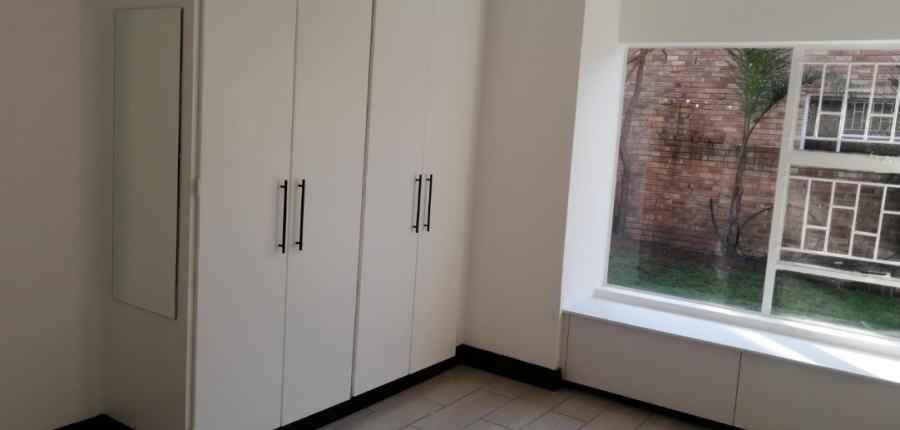 To Let 2 Bedroom Property for Rent in North Riding Gauteng