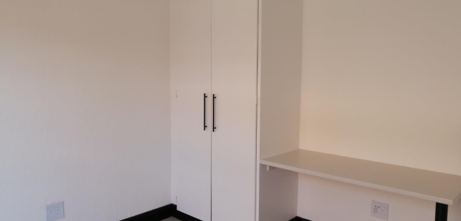 To Let 2 Bedroom Property for Rent in North Riding Gauteng