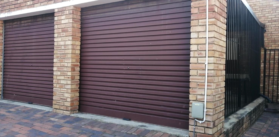 To Let 2 Bedroom Property for Rent in North Riding Gauteng
