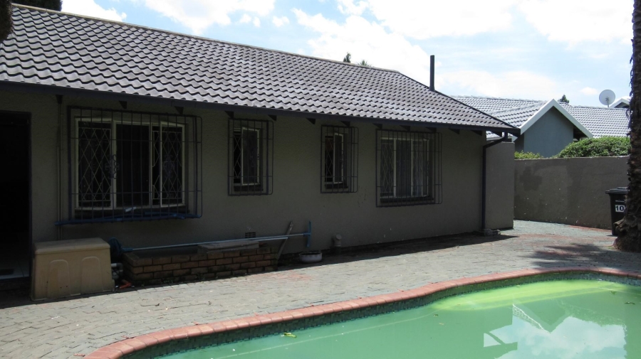 3 Bedroom Property for Sale in Albertsdal Gauteng
