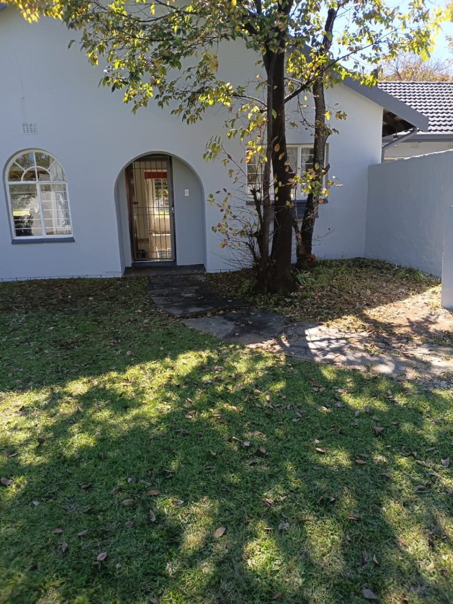 To Let 3 Bedroom Property for Rent in Gallo Manor Gauteng