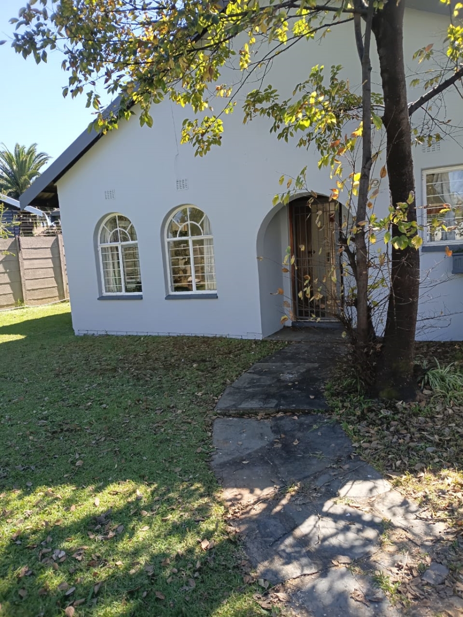 To Let 3 Bedroom Property for Rent in Gallo Manor Gauteng