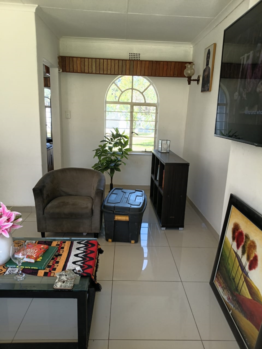 To Let 3 Bedroom Property for Rent in Gallo Manor Gauteng