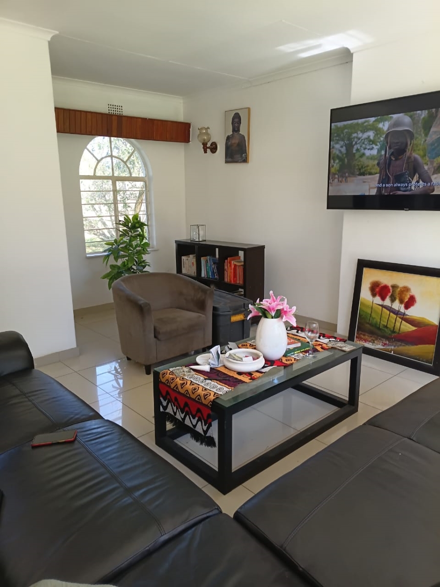 To Let 3 Bedroom Property for Rent in Gallo Manor Gauteng