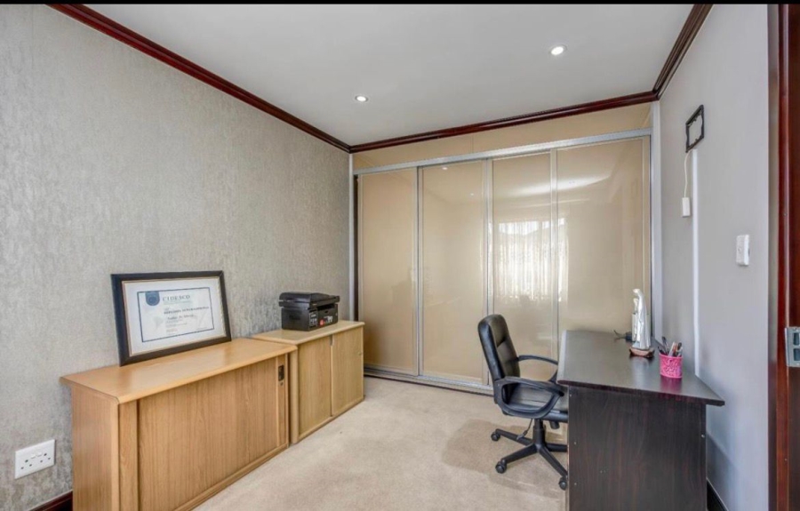 3 Bedroom Property for Sale in Fourways Gauteng