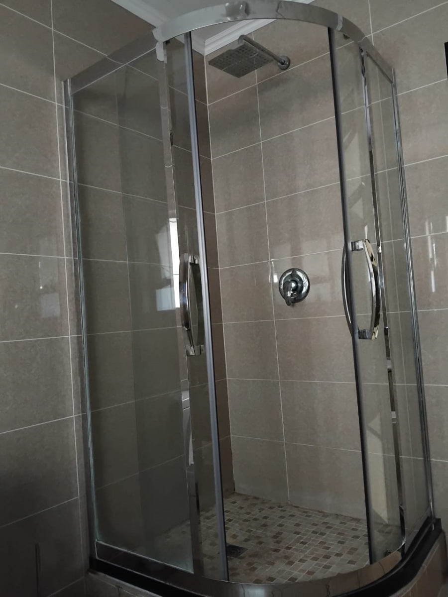 To Let 3 Bedroom Property for Rent in Fourways Gauteng