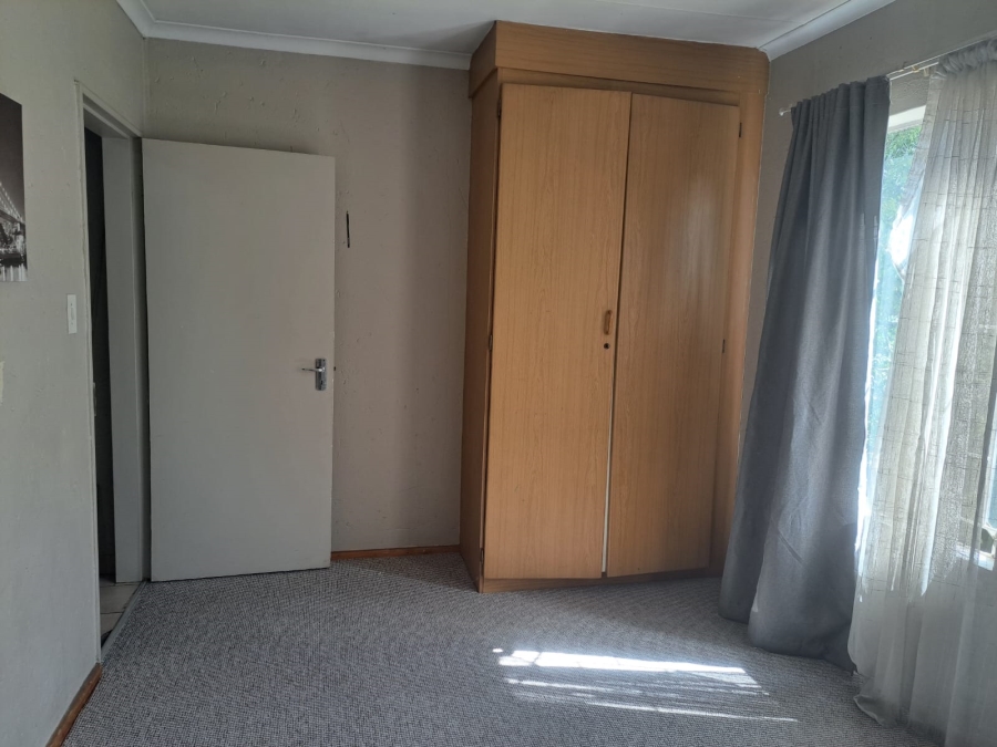 3 Bedroom Property for Sale in Hennopspark Gauteng