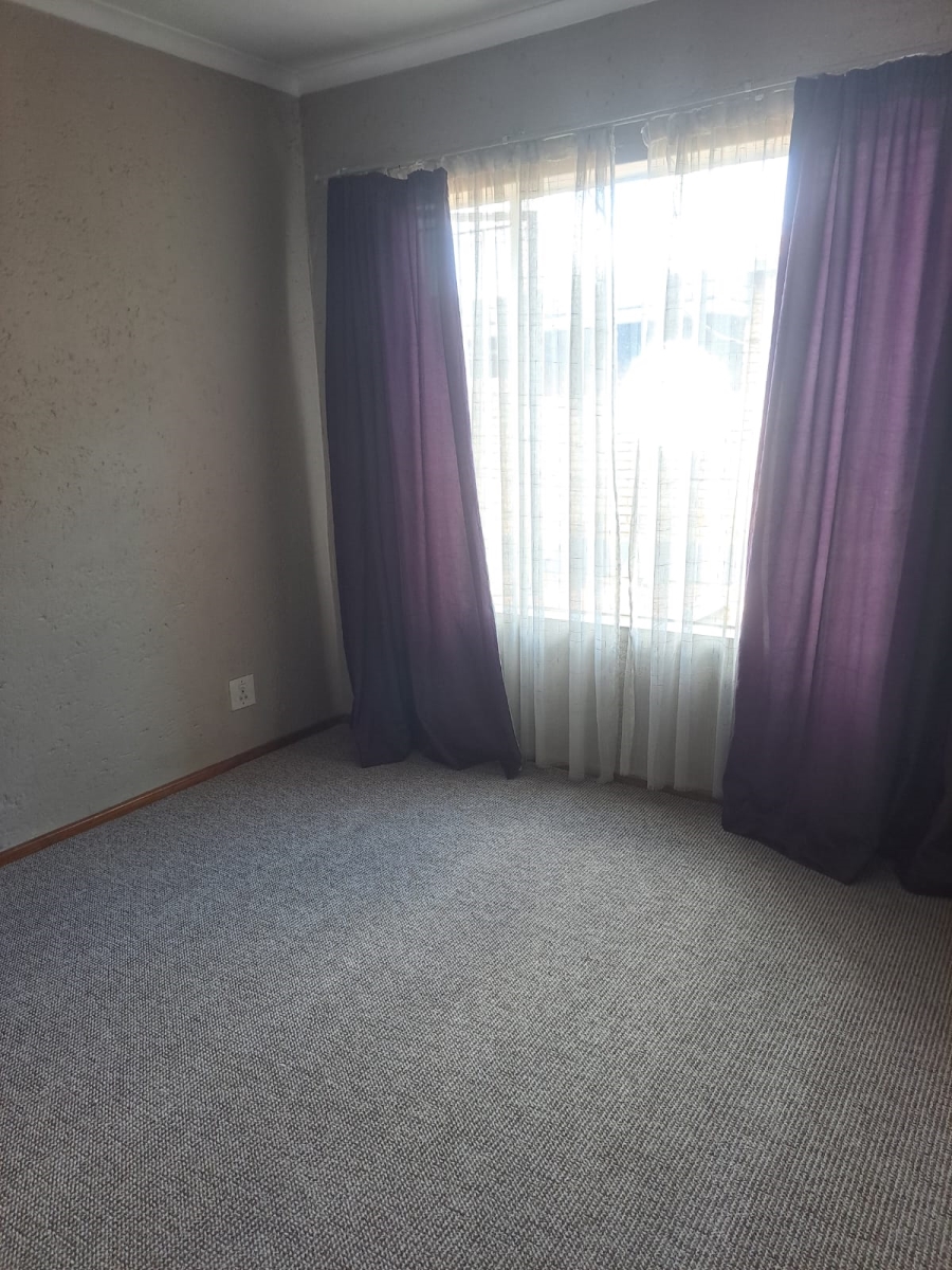 3 Bedroom Property for Sale in Hennopspark Gauteng
