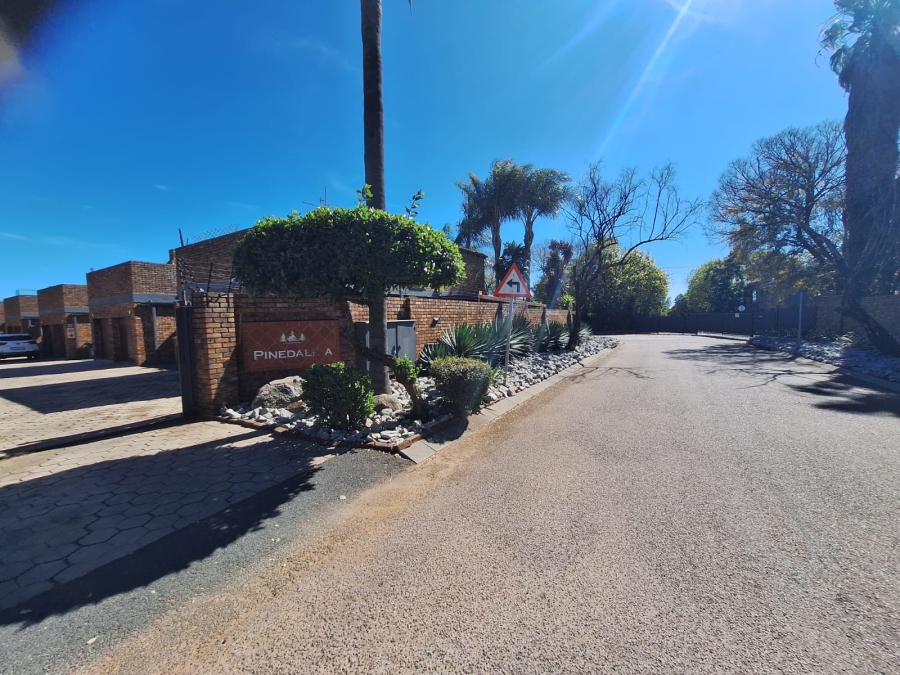 3 Bedroom Property for Sale in Hennopspark Gauteng