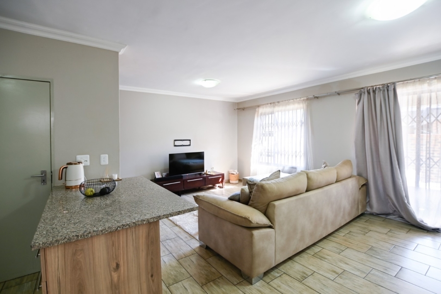 2 Bedroom Property for Sale in Doornpoort Gauteng