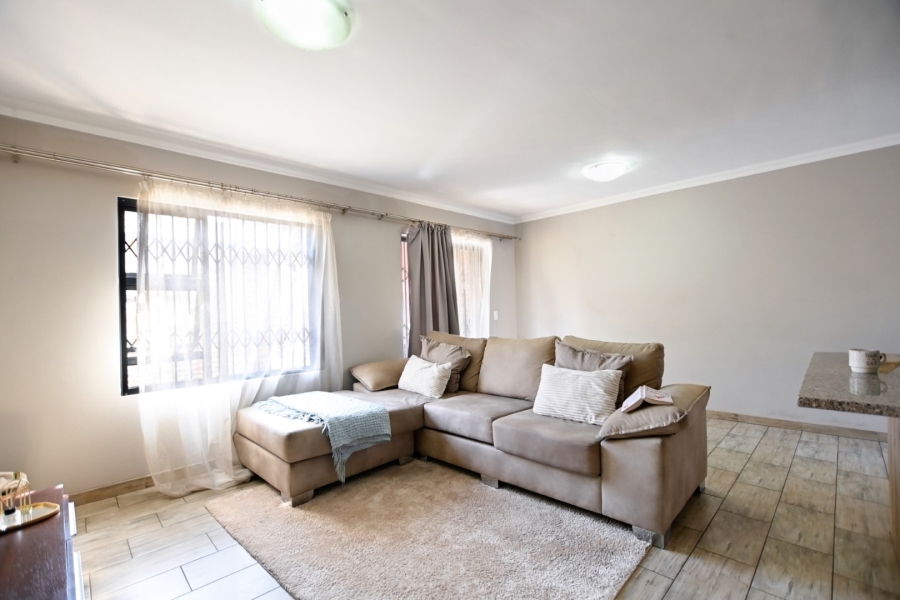 2 Bedroom Property for Sale in Doornpoort Gauteng