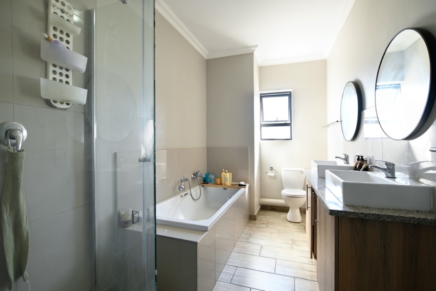 2 Bedroom Property for Sale in Doornpoort Gauteng