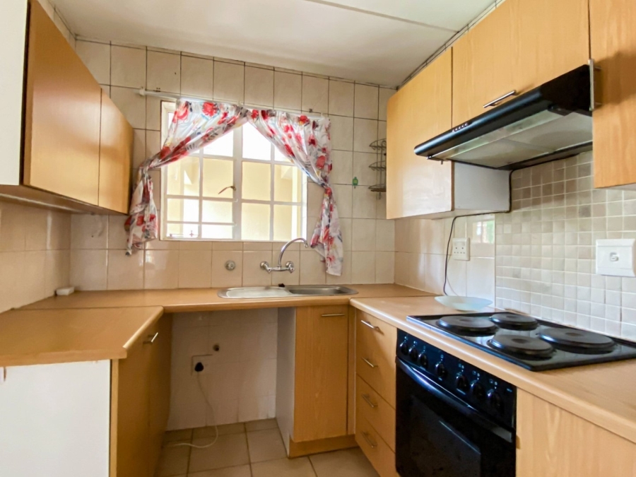 To Let 2 Bedroom Property for Rent in Magalieskruin Gauteng
