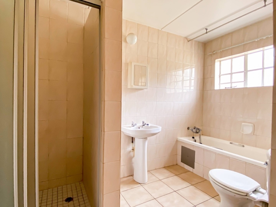 To Let 2 Bedroom Property for Rent in Magalieskruin Gauteng
