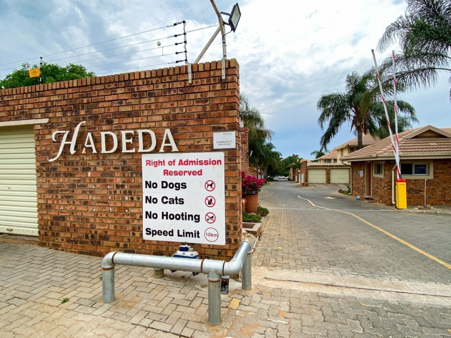 To Let 2 Bedroom Property for Rent in Magalieskruin Gauteng