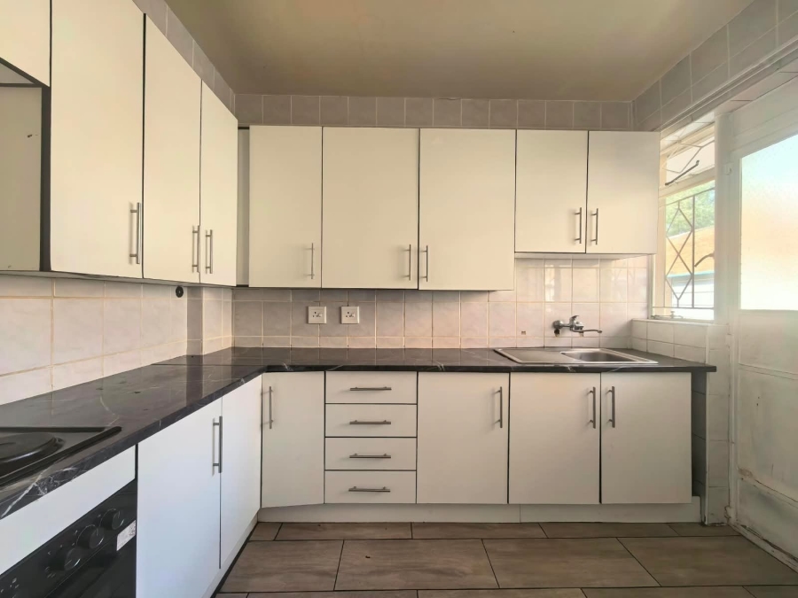 2 Bedroom Property for Sale in Benoni Central Gauteng