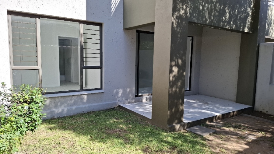 To Let 1 Bedroom Property for Rent in Fourways Gauteng