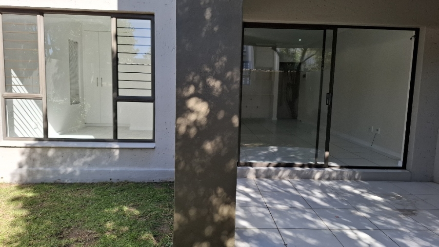 To Let 1 Bedroom Property for Rent in Fourways Gauteng