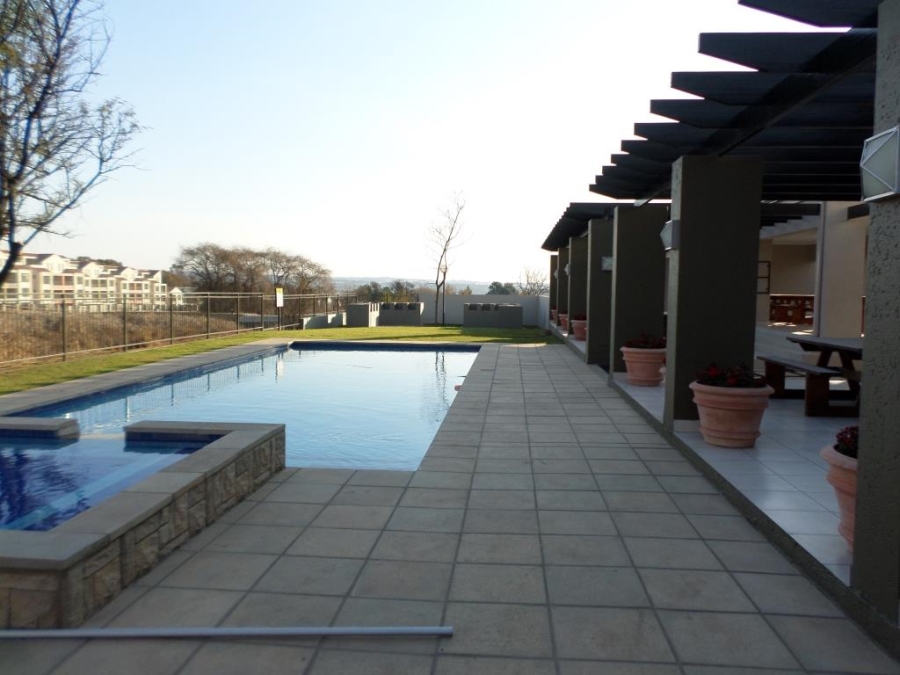 To Let 1 Bedroom Property for Rent in Fourways Gauteng