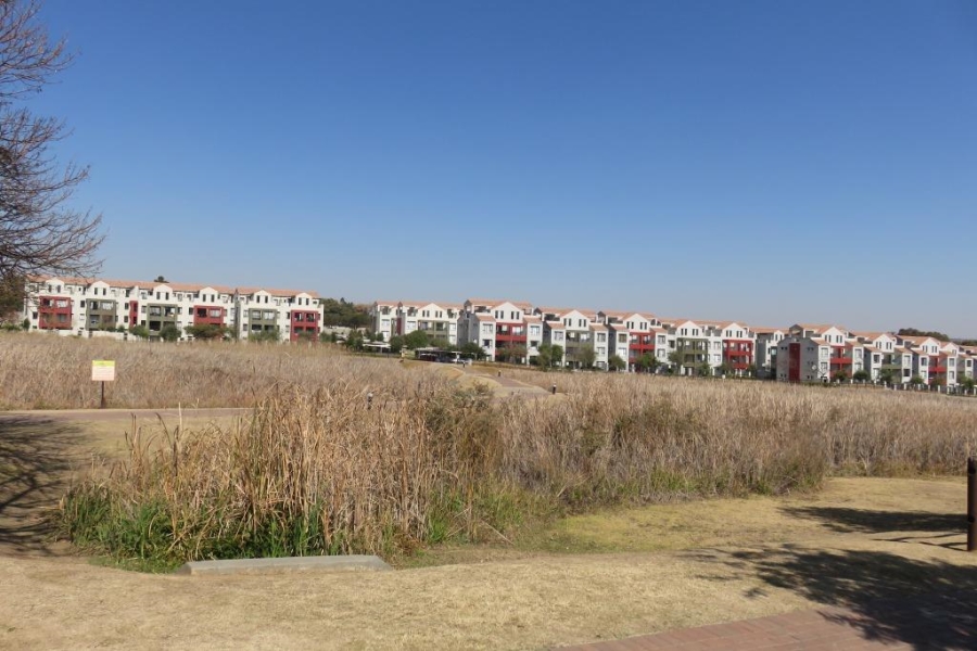 To Let 1 Bedroom Property for Rent in Fourways Gauteng