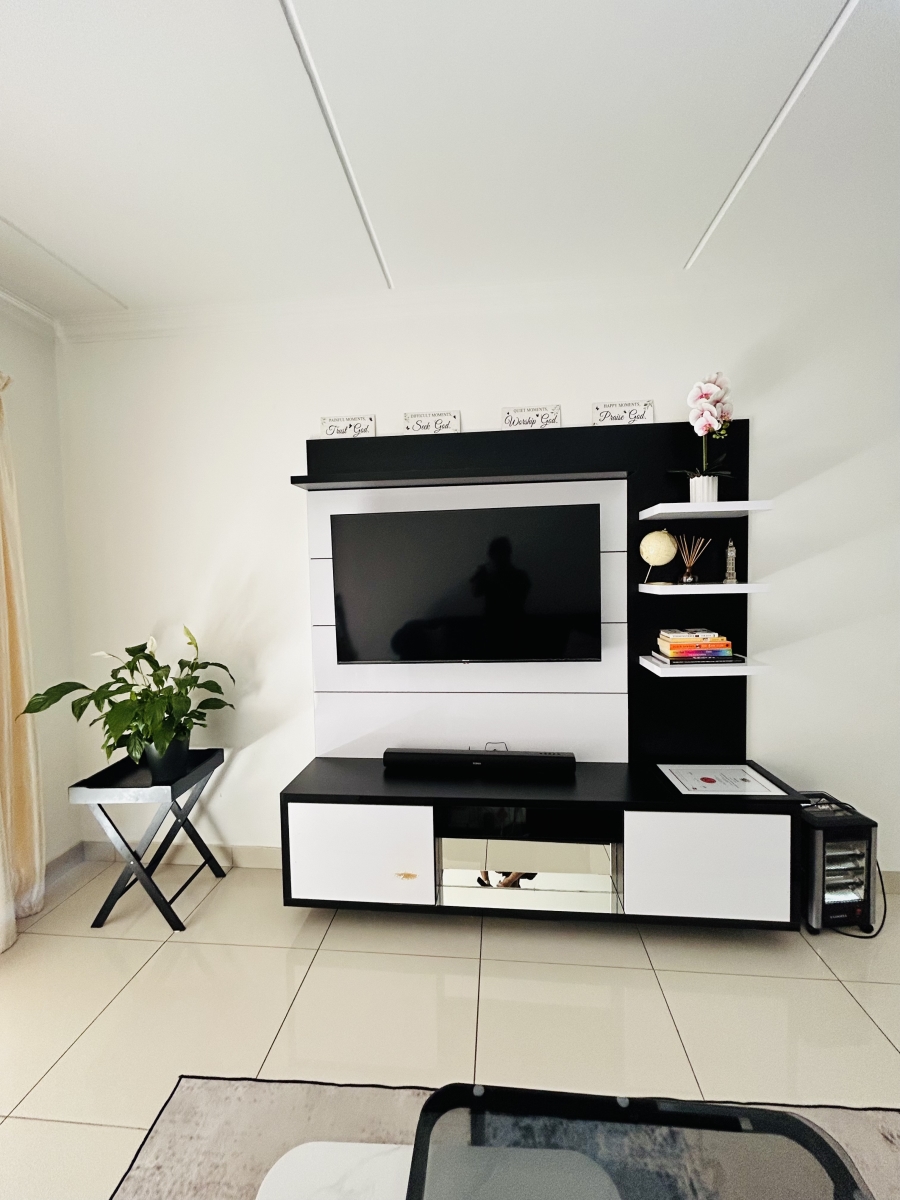 2 Bedroom Property for Sale in Fairlead Gauteng