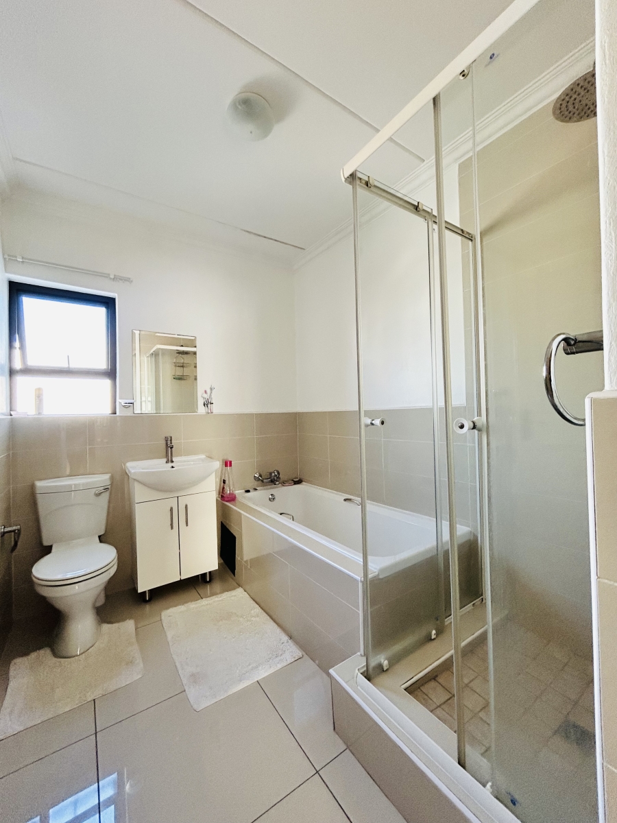 2 Bedroom Property for Sale in Fairlead Gauteng