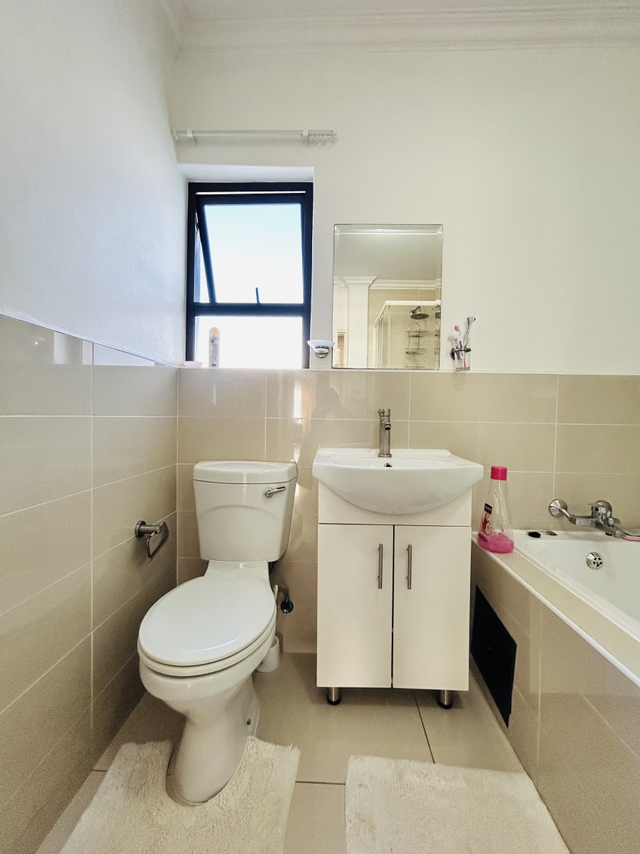 2 Bedroom Property for Sale in Fairlead Gauteng