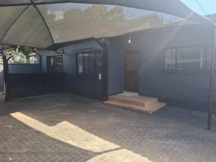 6 Bedroom Property for Sale in Silverton Gauteng