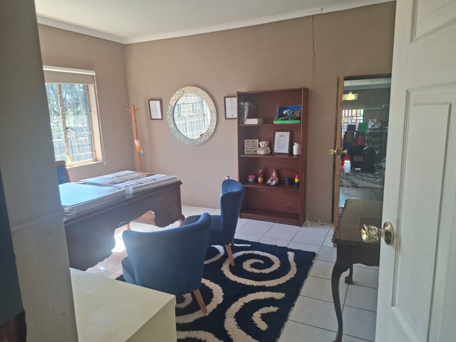 6 Bedroom Property for Sale in Silverton Gauteng
