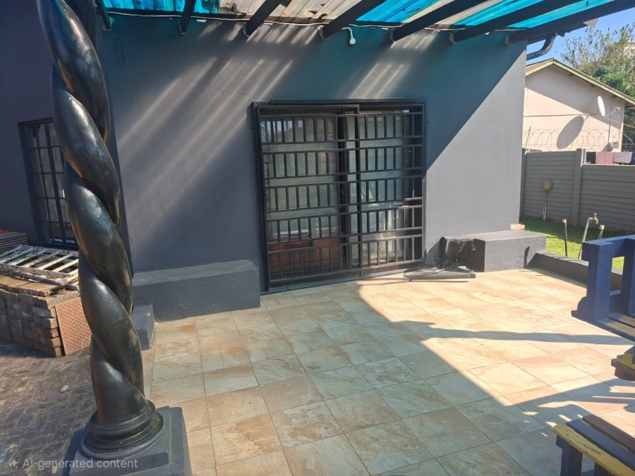6 Bedroom Property for Sale in Silverton Gauteng