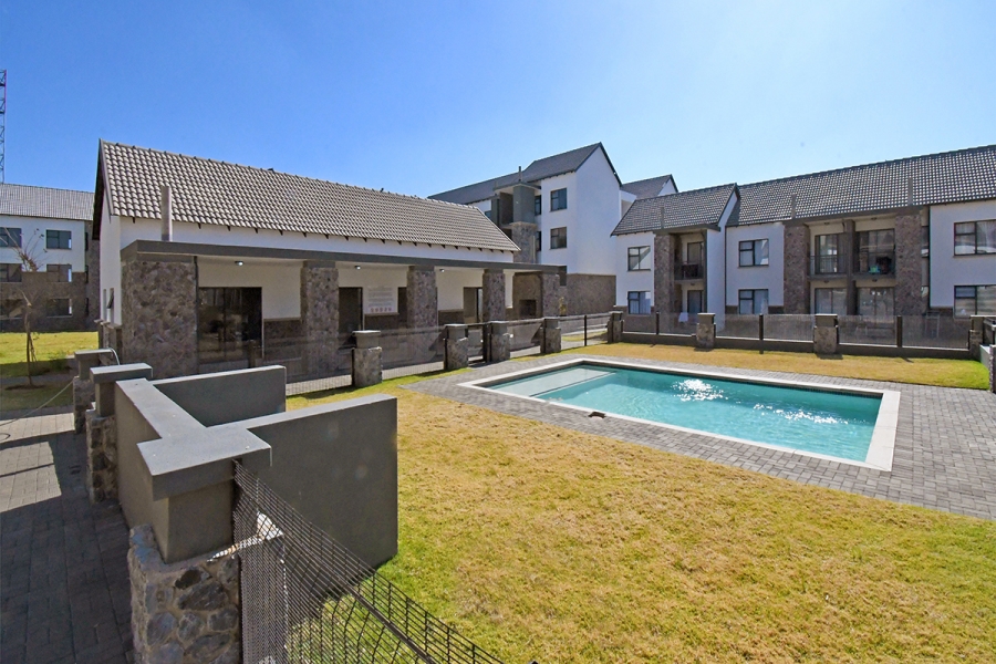 To Let 2 Bedroom Property for Rent in Glen Marais Gauteng
