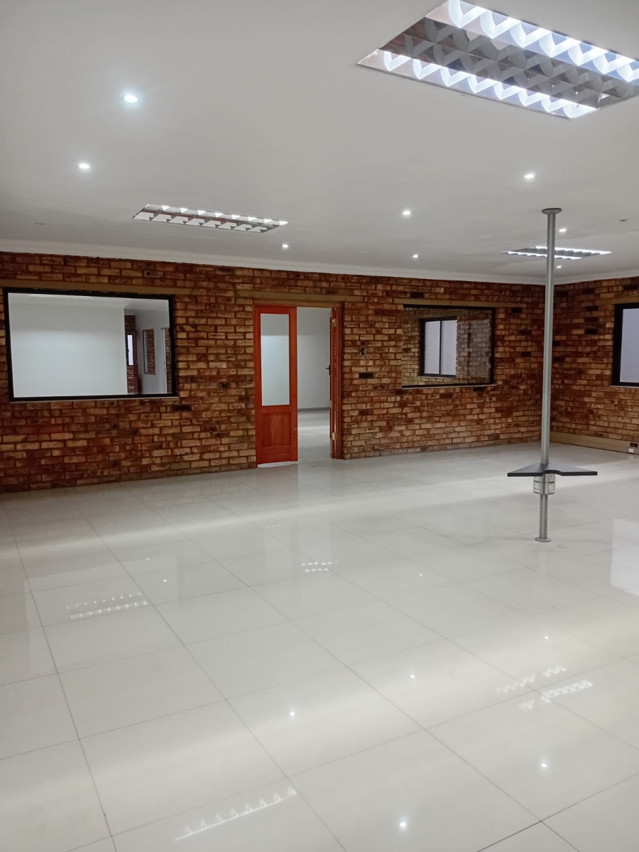 To Let Commercial Property for Rent in Heriotdale Gauteng