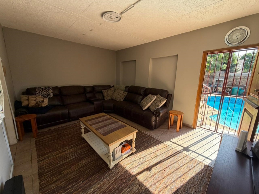 To Let 2 Bedroom Property for Rent in Newlands Gauteng