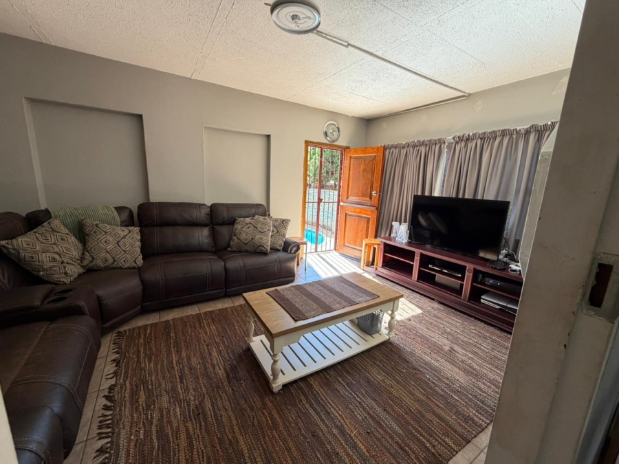 To Let 2 Bedroom Property for Rent in Newlands Gauteng