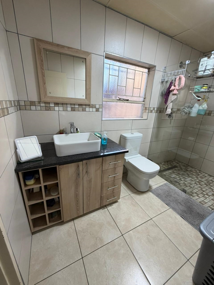 To Let 2 Bedroom Property for Rent in Newlands Gauteng