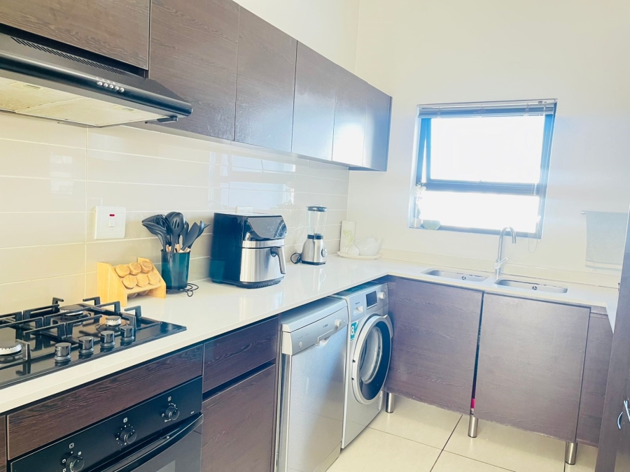 To Let 2 Bedroom Property for Rent in Greenstone Hill Gauteng