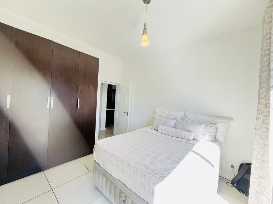 To Let 2 Bedroom Property for Rent in Greenstone Hill Gauteng