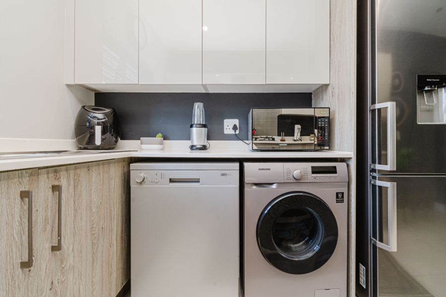 2 Bedroom Property for Sale in Broadacres Gauteng