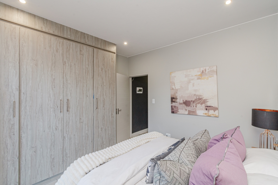 2 Bedroom Property for Sale in Broadacres Gauteng