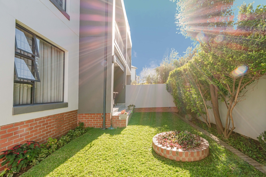 2 Bedroom Property for Sale in Broadacres Gauteng
