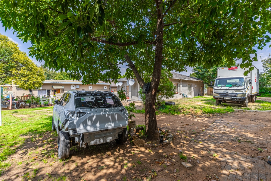 9 Bedroom Property for Sale in Wannenburghoogte Gauteng