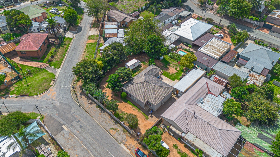 9 Bedroom Property for Sale in Wannenburghoogte Gauteng