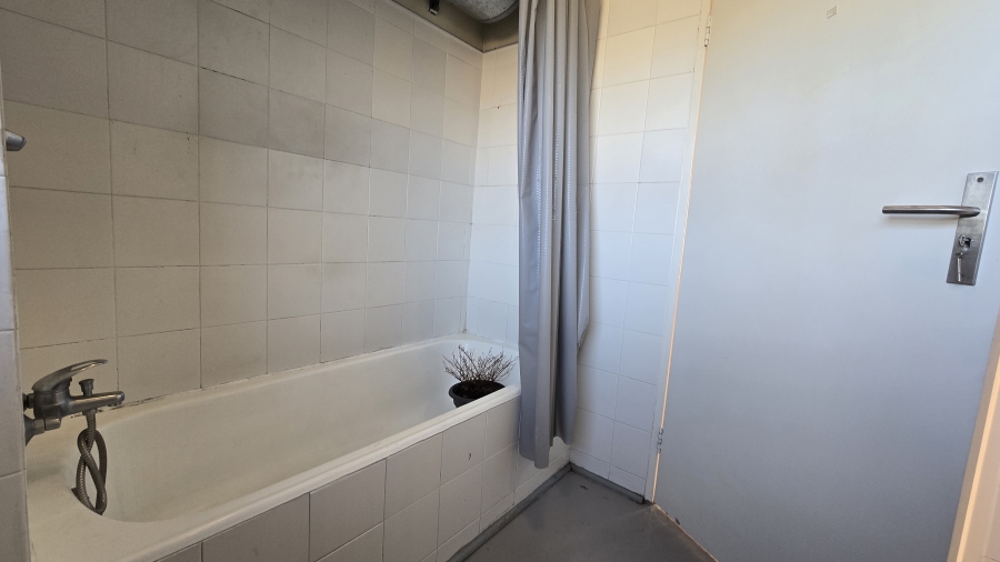 1 Bedroom Property for Sale in Edendale Gauteng