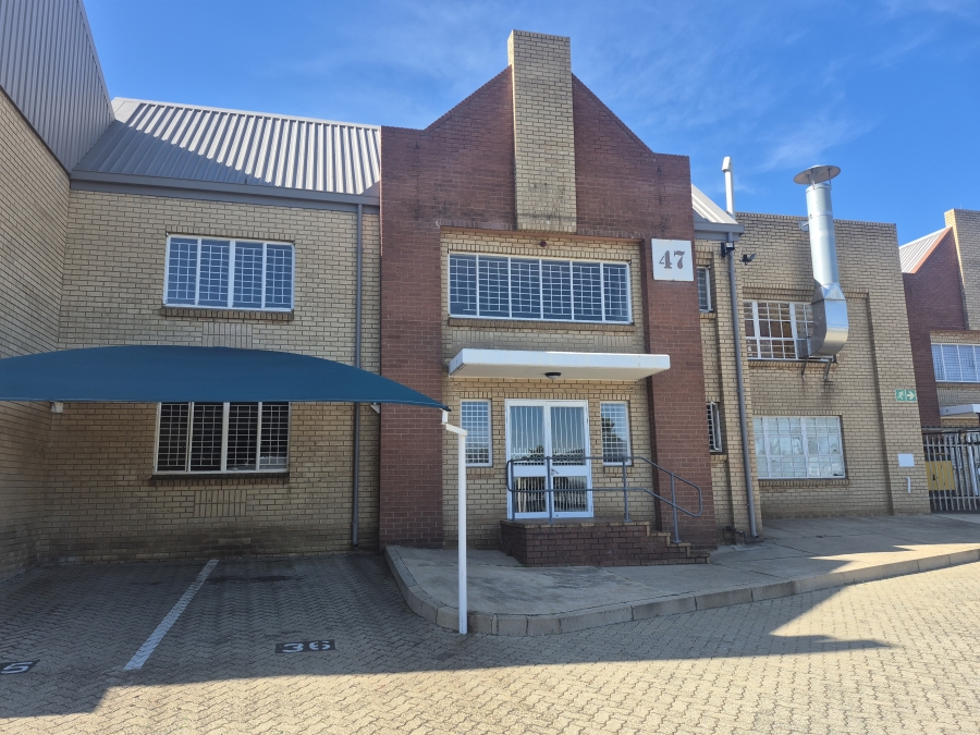 To Let Commercial Property for Rent in Sunnyrock Gauteng