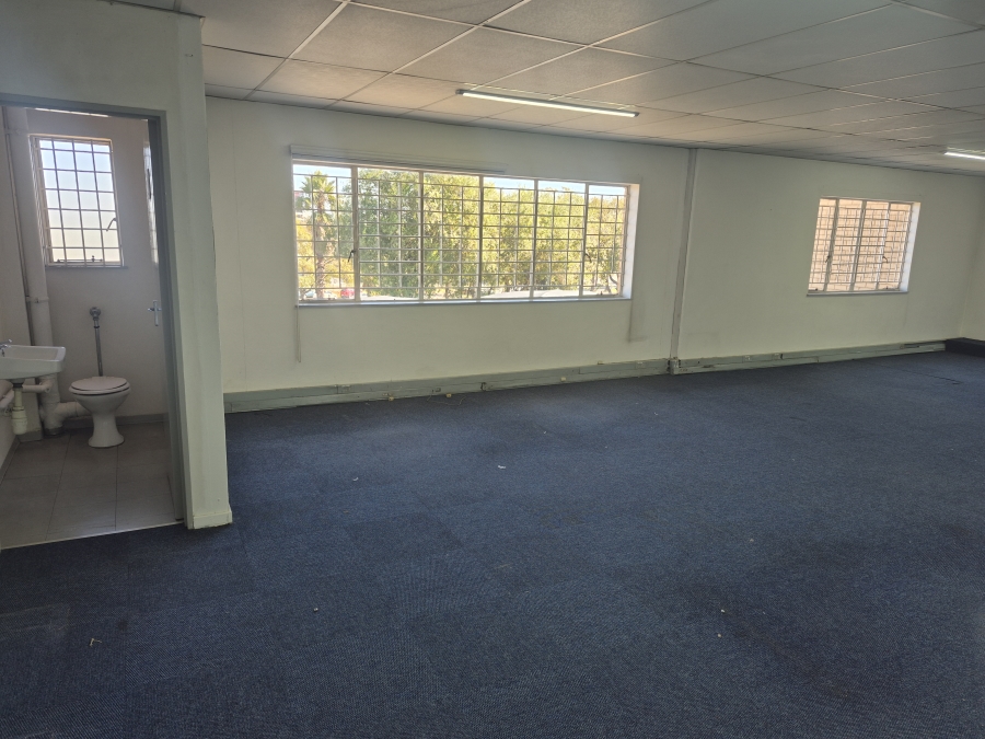 To Let Commercial Property for Rent in Sunnyrock Gauteng