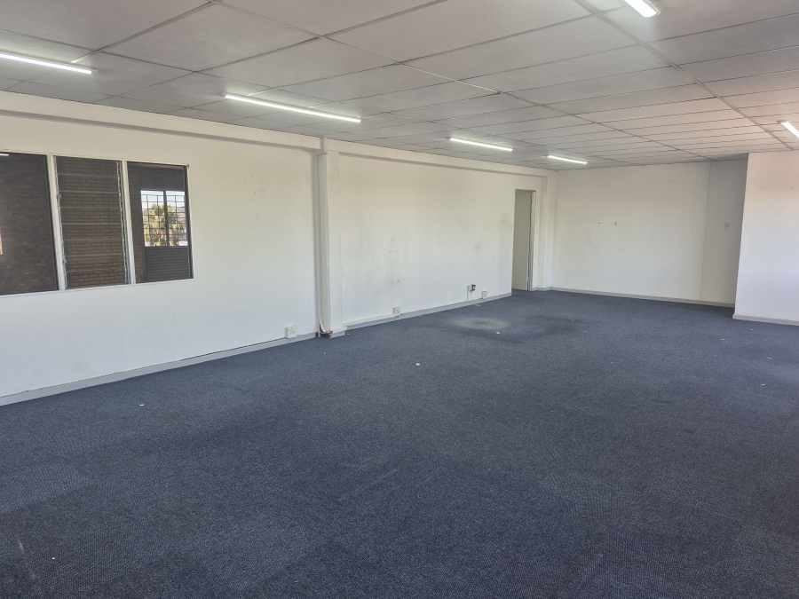 To Let Commercial Property for Rent in Sunnyrock Gauteng