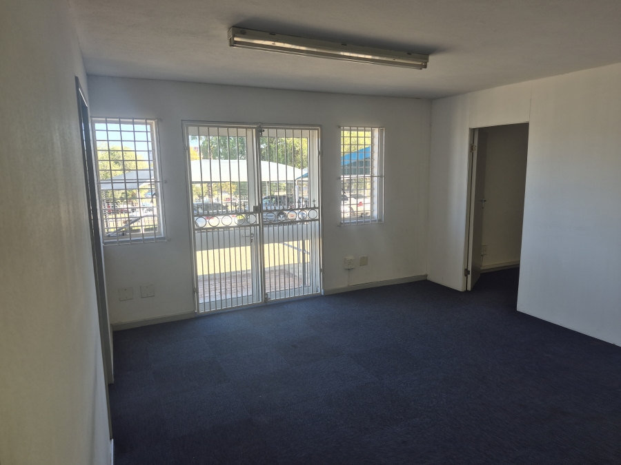 To Let Commercial Property for Rent in Sunnyrock Gauteng