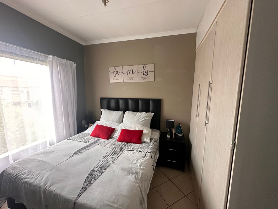 2 Bedroom Property for Sale in The Orchards Gauteng