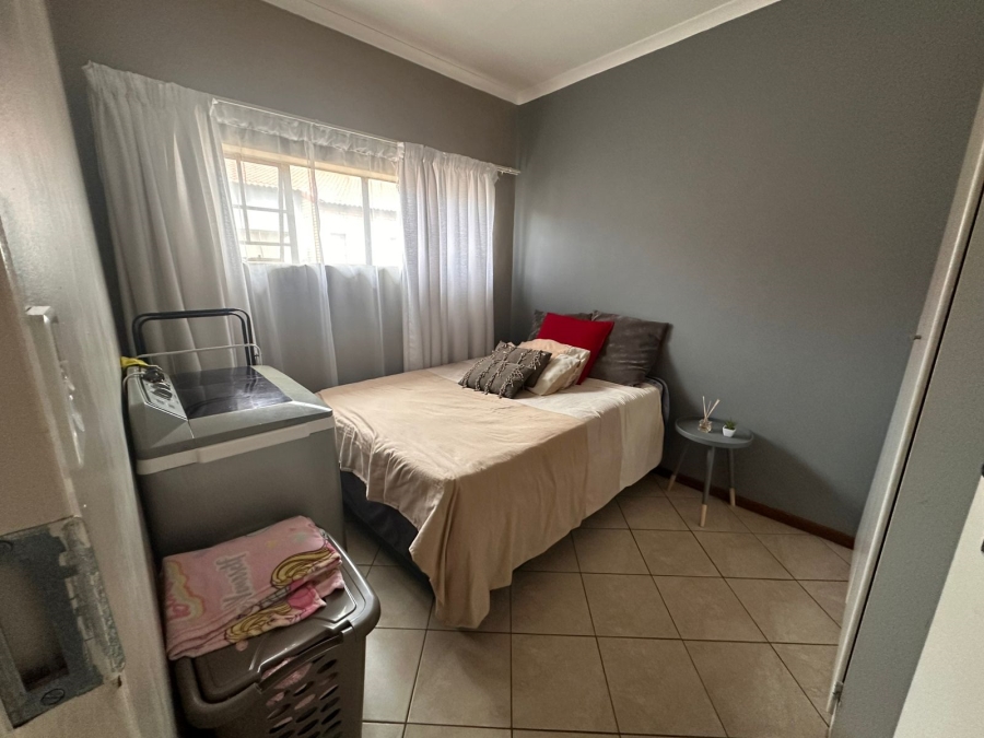 2 Bedroom Property for Sale in The Orchards Gauteng