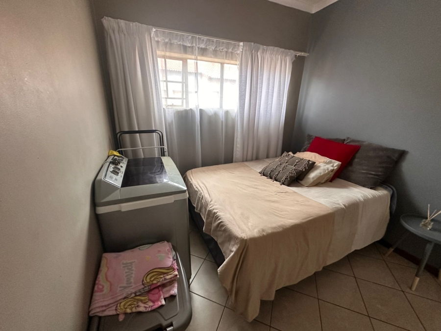 2 Bedroom Property for Sale in The Orchards Gauteng